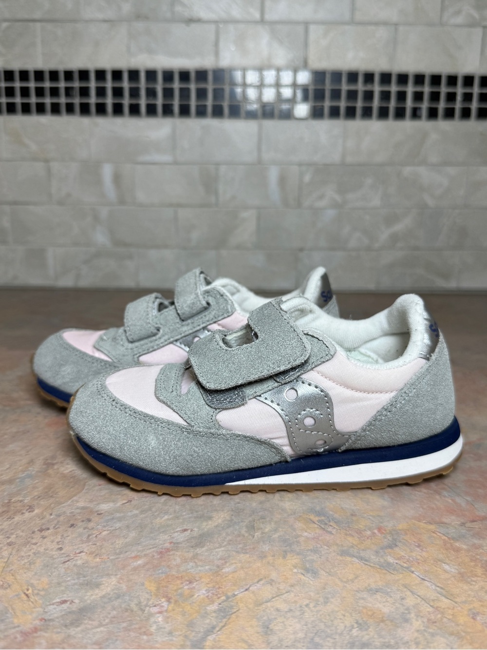 Saucony Jazz Toddler Sneakers Gray Pink Hook Loop Shoes 11.5